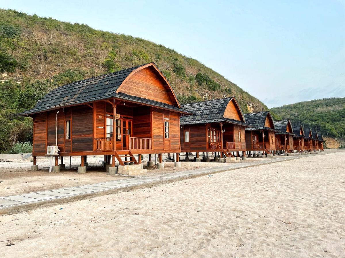 Azana Essence Villa Tabitha Lombok Bumbang Exterior foto